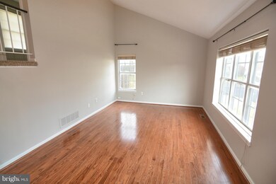 2416 Yarmouth Ln, Crofton, MD 21114 - photo 7