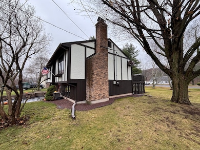 419 Gracey Ave, Meriden, CT 06451 - photo 4