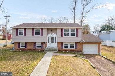 400 Whitman Dr, Blackwood, NJ 08012 - photo 2