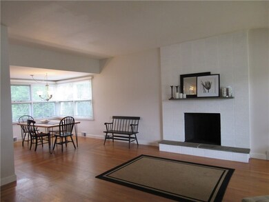 55 Longview Dr, Cranston, RI 02920 - photo 4