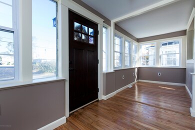 04_Front Porch
