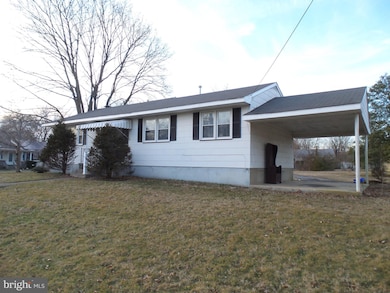 101 E Linden St, Clayton, NJ 08312 - photo 2