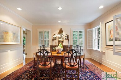 The dining room with recessed lighting. Beautifull
