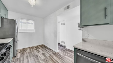 223 S Acacia Ave unit 211, Compton, CA 90220 - photo 3