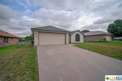 2205 Mattie Cir, Copperas Cove, TX 76522 - photo 2