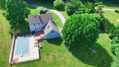 32 Smith Rd, Charlton, MA 01507 - photo 2