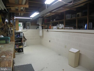 4004 Cool Brooke Way, Alexandria, VA 22306 - photo 6