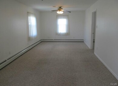 238 Oak St, Walnutport, PA 18088 - photo 4