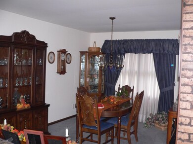 840 Tyler Ave, Dyer, IN 46311 - photo 2