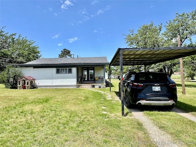 205 NE 1st St, Kingston, OK 73439 - photo 5