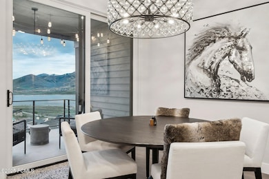 003_442_e_overlook_lp_hideout_hdr011_596