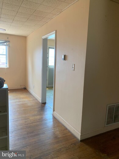 1267 Deanwood Rd, Parkville, MD 21234 - photo 3