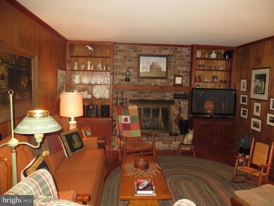 335 E Cedar St, New Holland, PA 17557 - photo 7