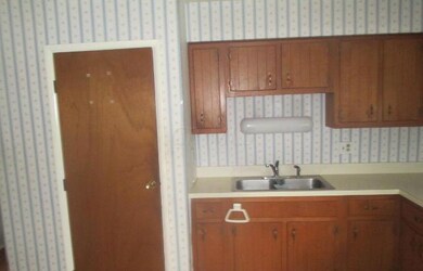 1610 Calgary Dr, Columbus, OH 43229 - photo 3