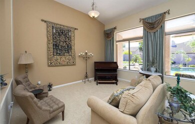 005_Living Area