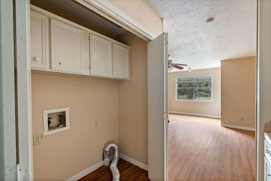 908 N Lbj Dr unit 6, San Marcos, TX 78666 - photo 5