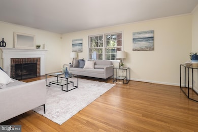 3500 Shepherd St, Chevy Chase, MD 20815 - photo 7