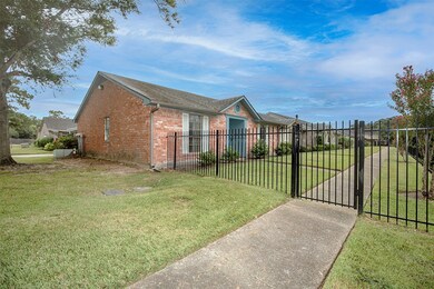 3724 Laura Leigh Dr, Friendswood, TX 77546 - photo 2