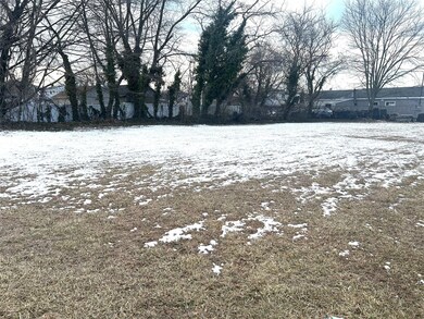 1360-1370 Merrick Rd, Lindenhurst, NY 11757 - photo 3