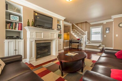 Living Room (3)