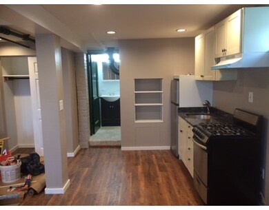 810 Broadway unit b, Everett, MA 02149 - photo 2