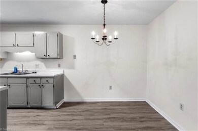 2240 Sunderland Rd unit 54N, Winston Salem, NC 27103 - photo 5