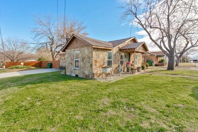 901 S Perrin St, Decatur, TX 76234 - photo 3