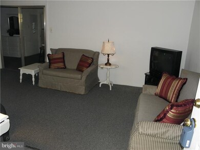 109 E Myrtle Ave, Feasterville Trevose, PA 19053 - photo 3