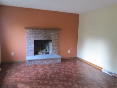 112 Clark St unit 112, Belmont, MA 02478 - photo 3