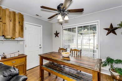 Main Level, 8 x 10, Ceiling Fan, Wood Laminate Flo