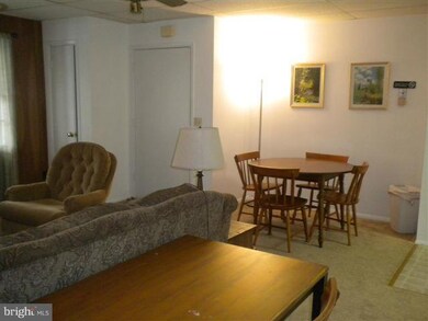 20210 Point Lookout Rd unit 4, Great Mills, MD 20634 - photo 2