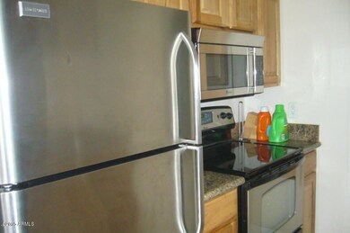 9 Kitchen.jpg