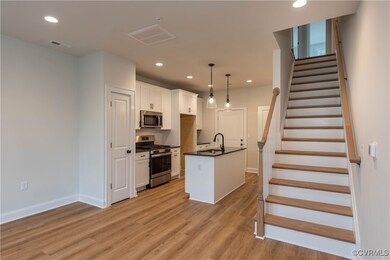Interior photos of Arlington plan built in the com