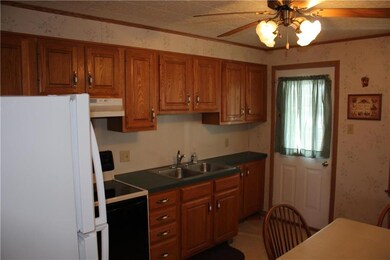 254 5th St, Coaldale, PA 18218 - photo 3