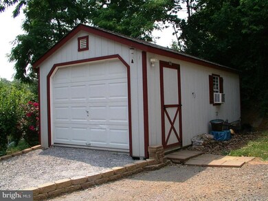 274 Chimney Dr, Bunker Hill, WV 25413 - photo 7