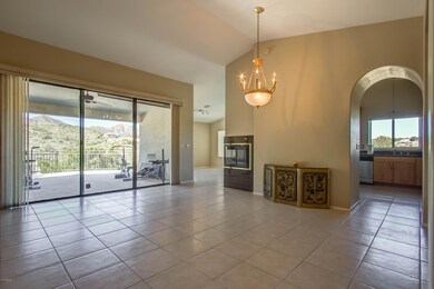 Spacious Formal Living Room w/ Mtn Views
