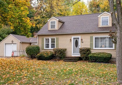 65 Kent St, West Springfield, MA 01089 - photo 4