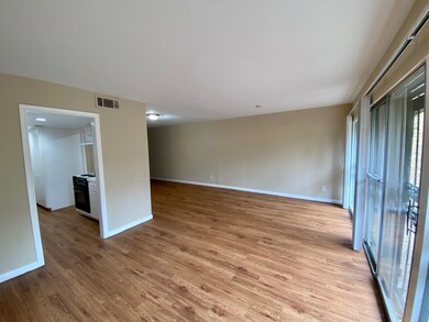 3916 Mandell St, Houston, TX 77006 - photo 5