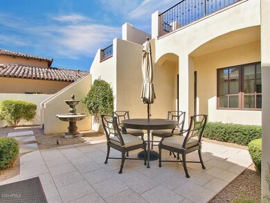 004_COURTYARD