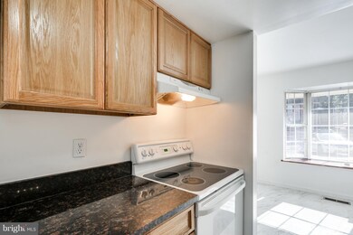 9106 Bronze Bell Cir, Columbia, MD 21045 - photo 6