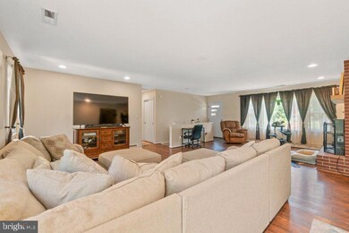 13905 Manor Rd, Baldwin, MD 21013 - photo 5