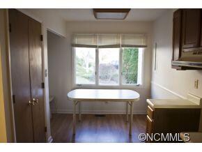 24 Hollybrook Dr unit 4, Asheville, NC 28803 - photo 4