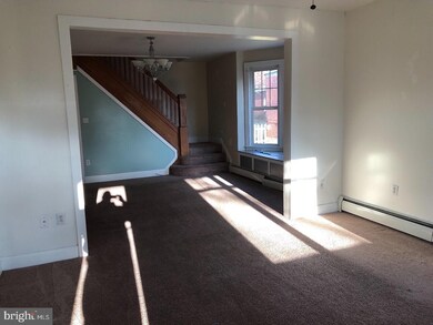 309 N Waverly St, Reading, PA 19607 - photo 3