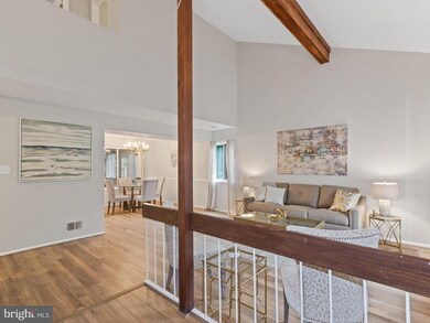 14716 Pebble Hill Ln, North Potomac, MD 20878 - photo 4