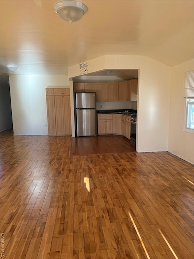 158-17 134th Ave unit 2nd Floor, Jamaica, NY 11434 - photo 5