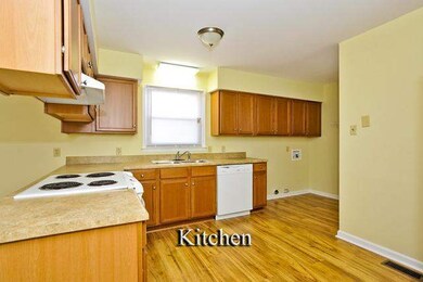 304 Forest Grove Ave, Jacksonville, NC 28540 - photo 5