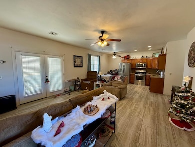 92 Abby Rd, Enid, OK 73701 - photo 2