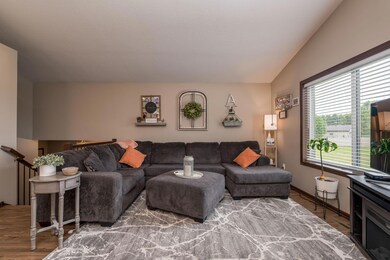 641 Beverly St, Wanamingo, MN 55983 - photo 4