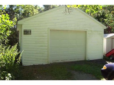 Parking Lot/Garage