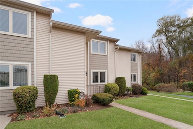 500 E Greenwich Ave unit 116, West Warwick, RI 02893 - photo 3